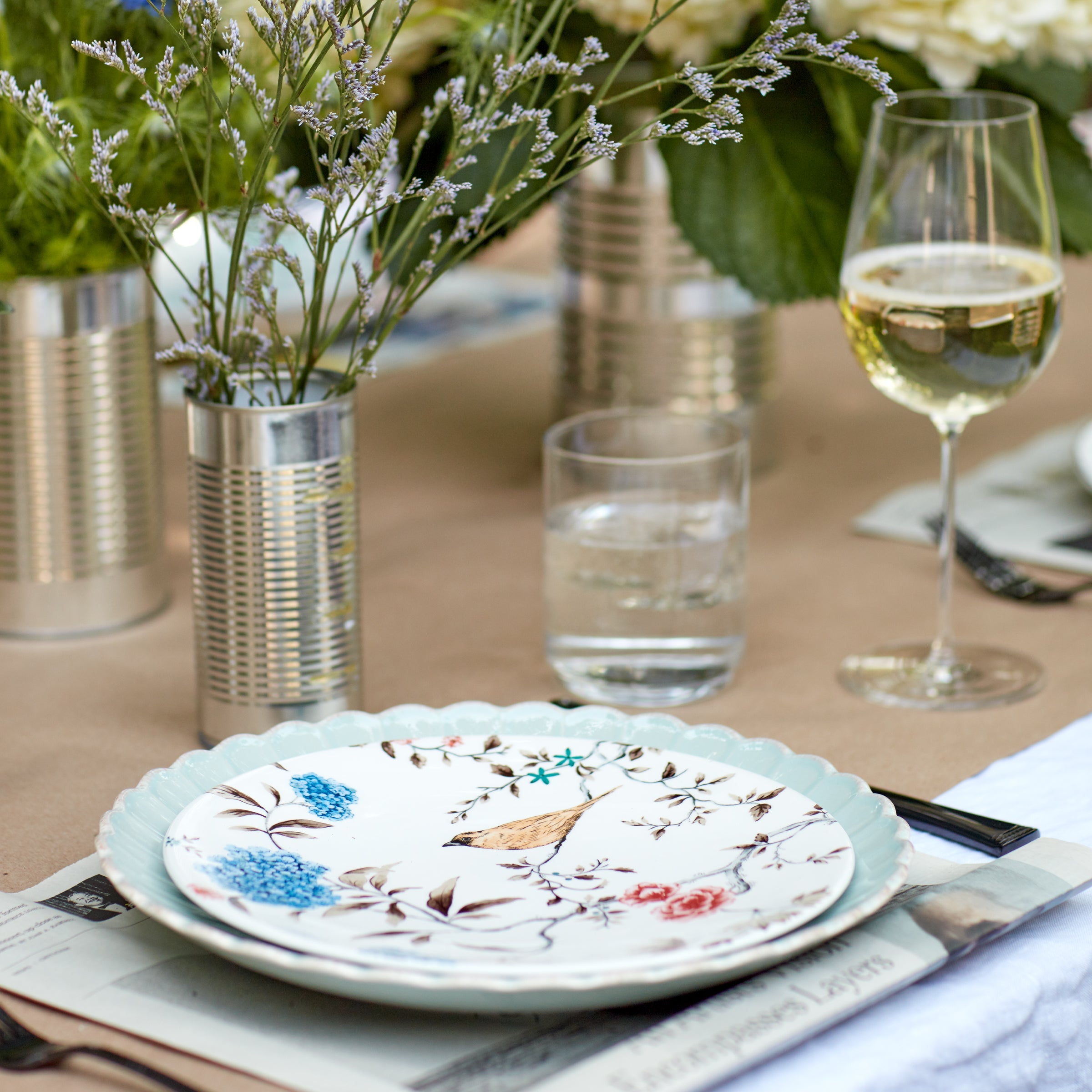 Thoughtfully arranged tableware for everyday dining
