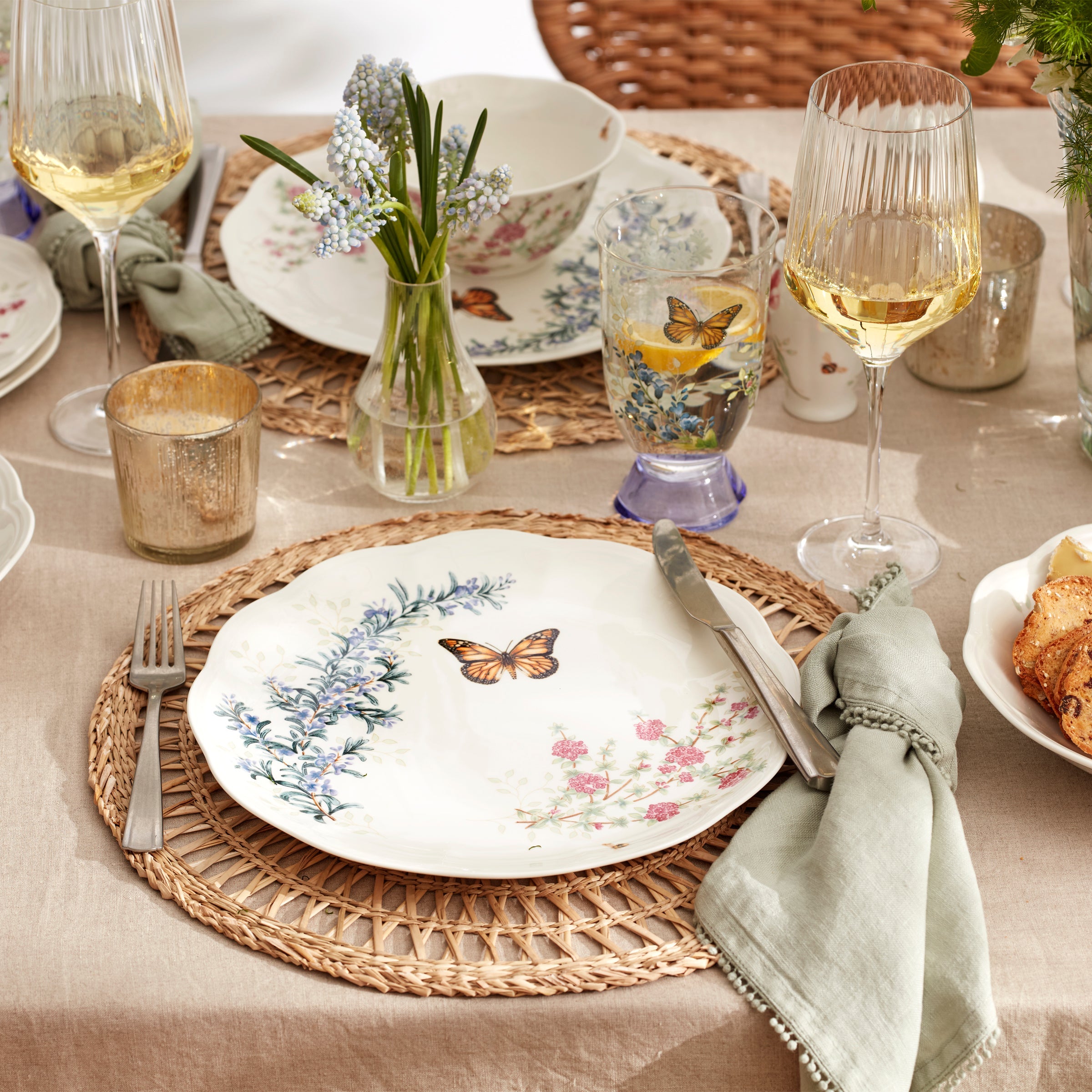 Botanical Herb Scalloped Dinner Plates, Set of 4 - Image 4