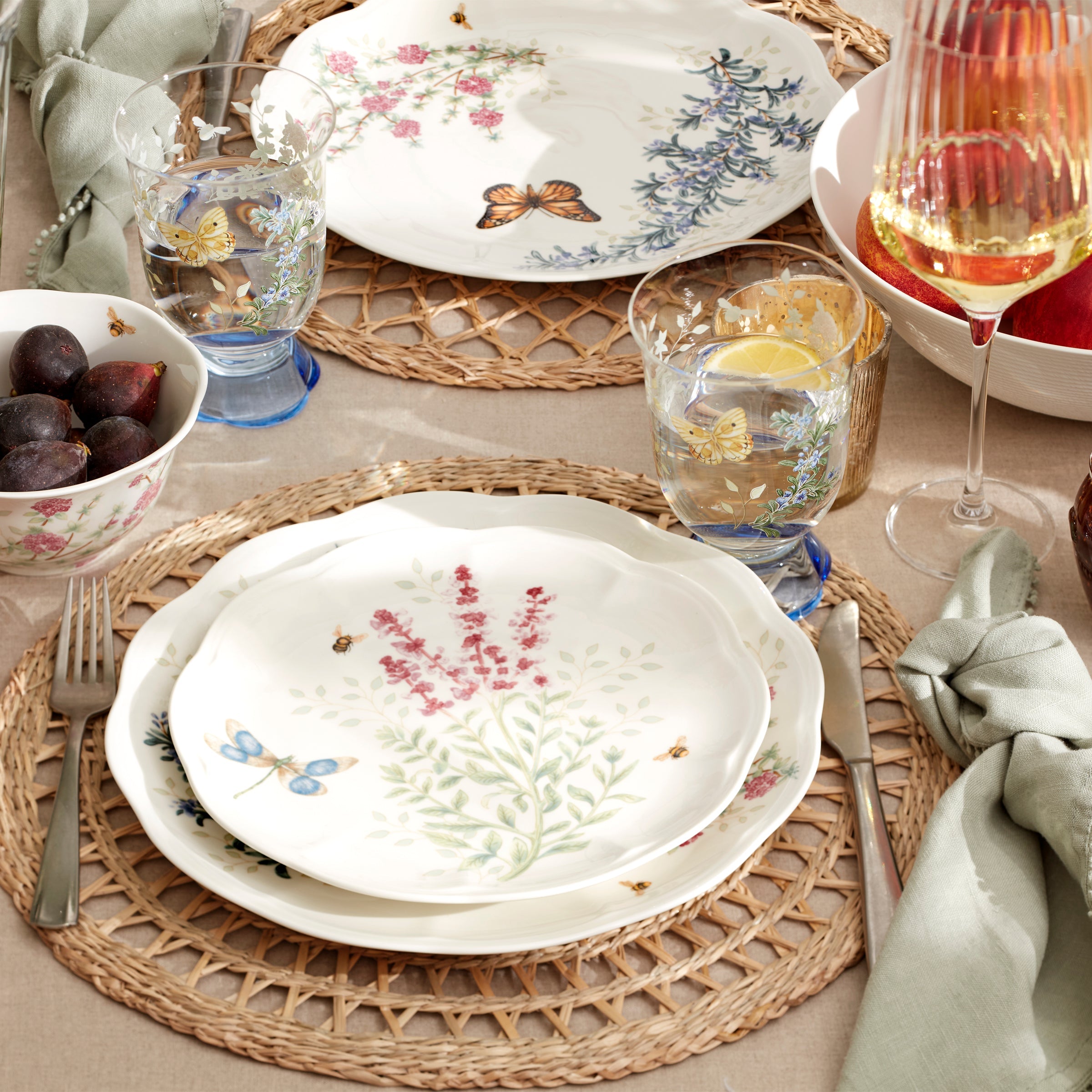 Botanical Herb Scalloped Dinner Plates, Set of 4 - Image 6